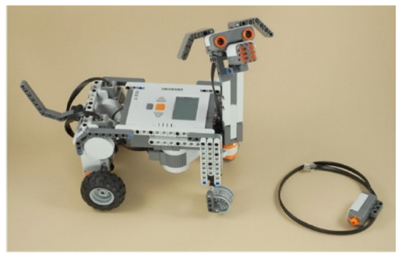 Modelo rob&oacute;tico LEGO MINDSTORM.