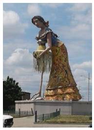Monumento a la Tejedora Manabita, Tomada de: Gobierno Provincial de Manatíhttp://www.manabi.qob.ee/222-qaleria-fotoqrafica-marzo-2010-2.html/baile-folclor-manabita-3