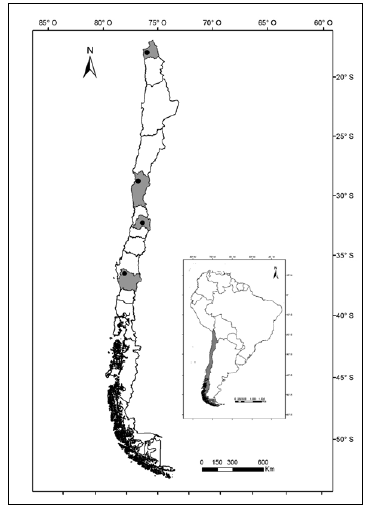 Map of Chile, showing selected areas assessed (black dots)
in each studied region (highlighted with gray).