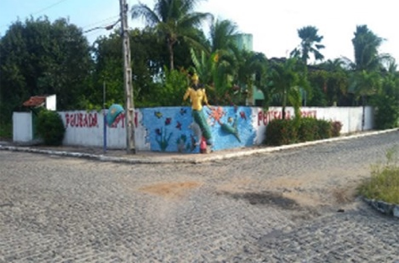 Faixada de Pousada na Praia de Tabatinga