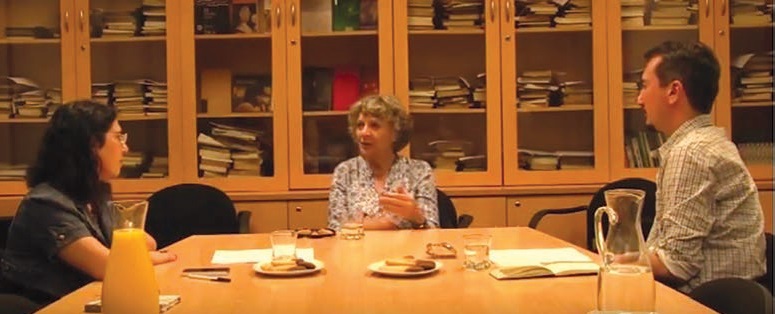 Los entrevistadores junto a Anne-Christine Taylor.