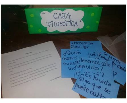 Caja Filosógica.