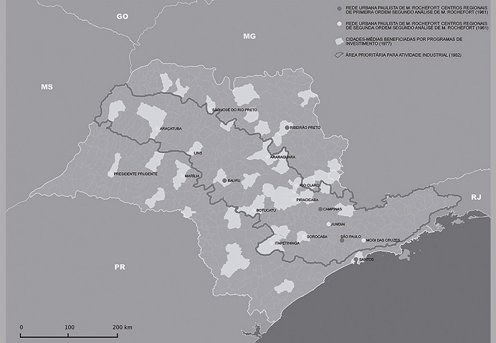 Rede urbana paulista, com destaque para as principais cidades de porte m&eacute;dio e sedes administrativas regionais beneficiadas por a&ccedil;&otilde;es planejadoras entre as d&eacute;cadas de 1960 e 1980