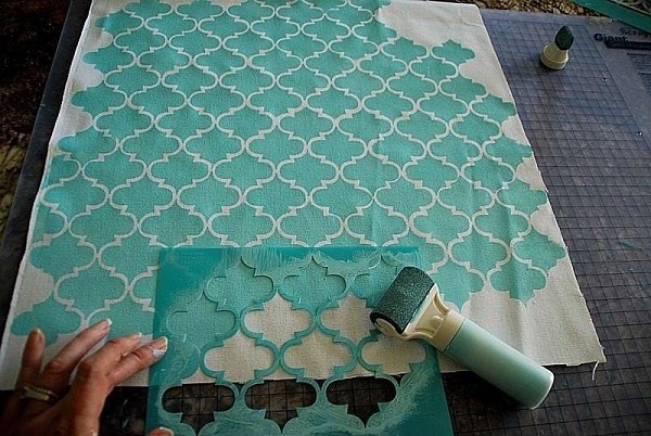 Estampa criada de modo manual.