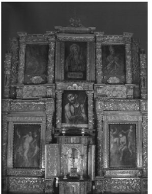 Altar mayor de la iglesia del convento en donde se exhibe en su parte central una reproducci&oacute;n del cuadro original del Santo Ecce-Homo