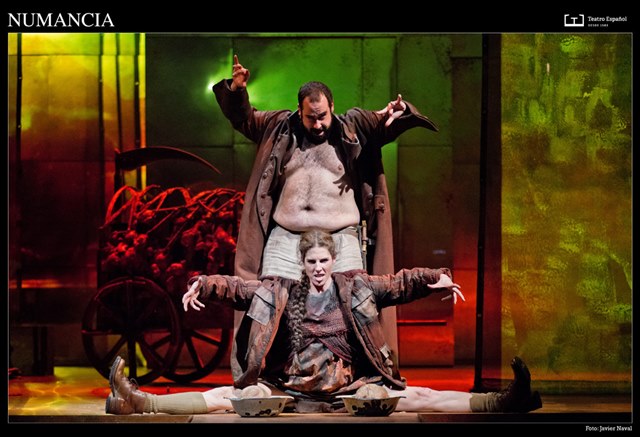 La mujer-Guerra y El
hombre-partera