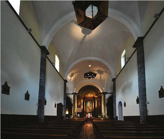 Interior de la iglesia de Alegia
