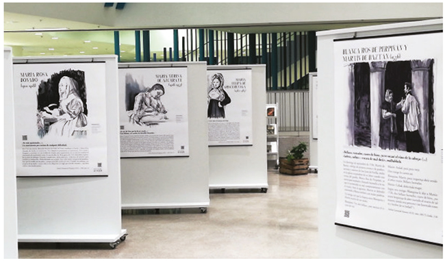 La exposicin en el patio de la Biblioteca de Navarra