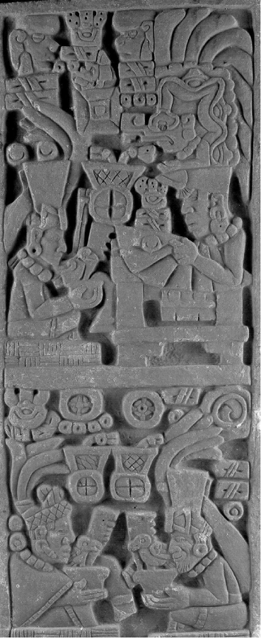 L&aacute;pida geneal&oacute;gica en la tumba 5 de Suchilquitongo.