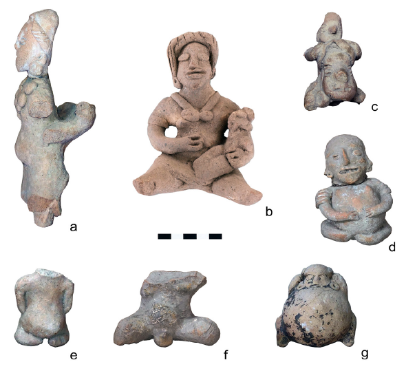 Muestra representativa de figurillas femeninas de barro del r�o Ayuquila en estado o posturas vinculadas al embarazo y cuidado de los reci�n nacidos. 