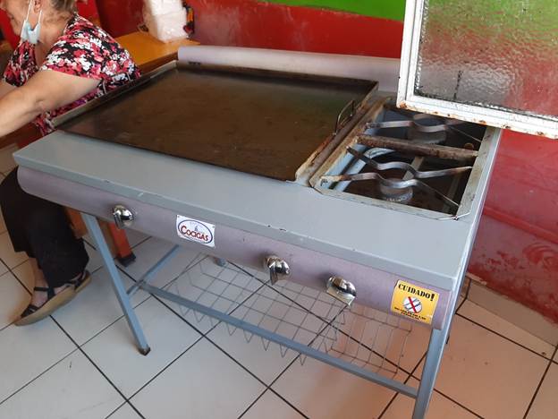 Plancha para pupusas trasladada desde su lugar de origen