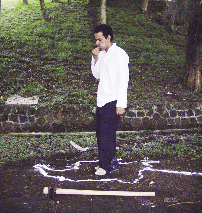 Performance. Jaime Barrag&aacute;n Antonio. Xalapa, Veracruz, M&eacute;xico, 2007.