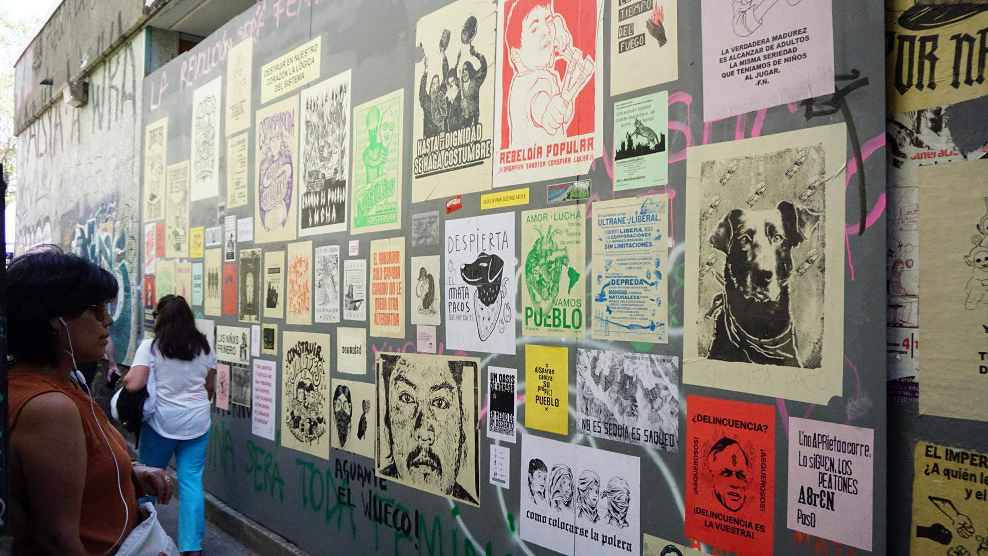 Montaje de Galera Callejera en Metro Catlica