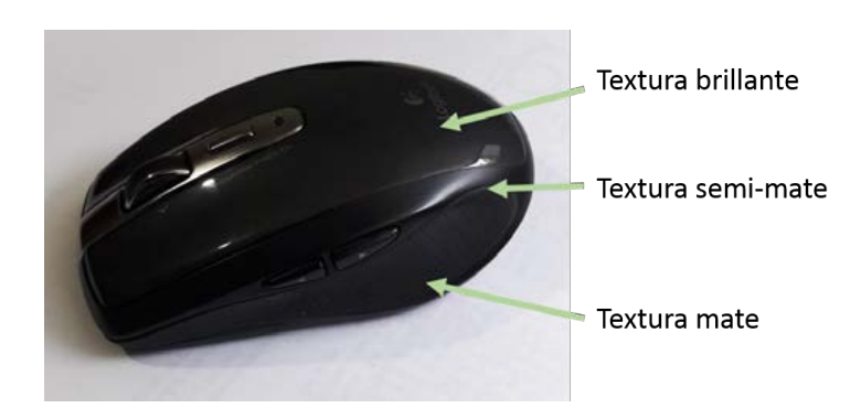 El uso de plsticos con textura mate o semi mate evita que el producto se deteriore ostensiblemente en zonas de alto contacto con la mano del usuario.