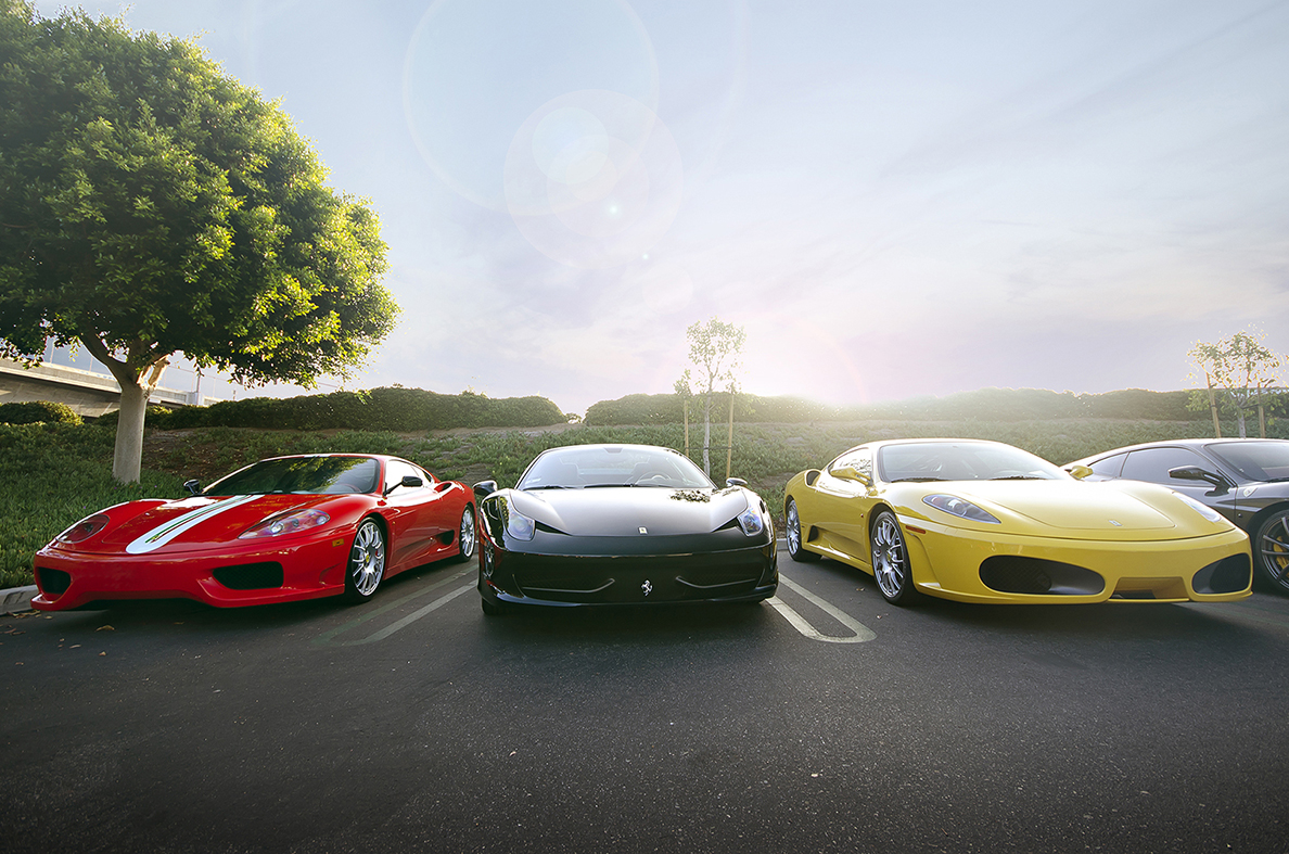 Automviles Ferrari de diferentes modelos, similares a los mostrados como estmulo para identificar el sentimiento esttico