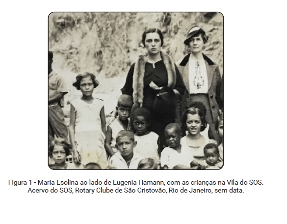 - Maria Esolina atendendo crianas no Laboratrio de Higiene Infantil. Acervo do Departamento de Servio Social da UERJ, sem data.
