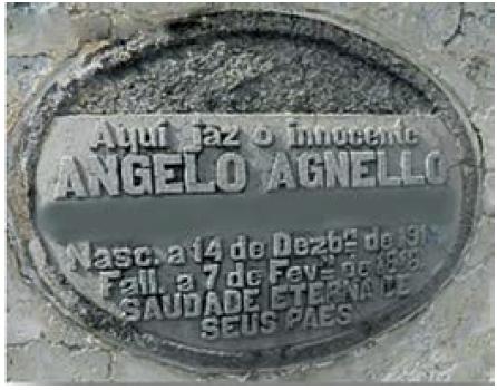 Lápide em cemitério da Lapa, 1916 