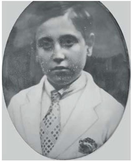 Menino com paletó, São João Del Rey, 1929