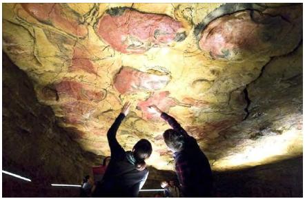 Cuevas de Altamira, Periodo Paleolítico, Salón de los Búfalos, Cantabria, España