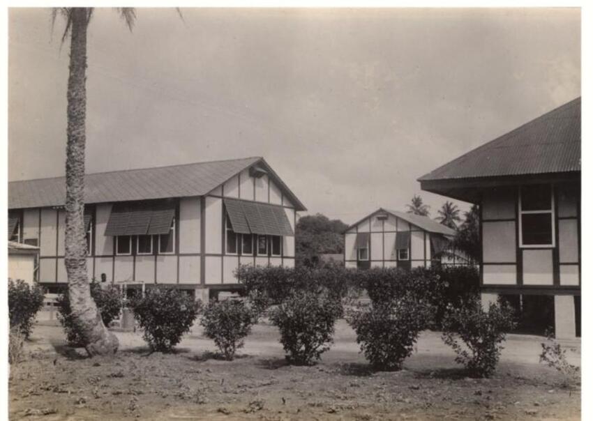Laborat&oacute;rio de Febre Amarela de Lagos, na Nig&eacute;ria (janeiro de 1933).