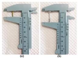 Toma de medida del largo de (a) tornillo A y (b) tornillo B con calibrador pie de rey.
