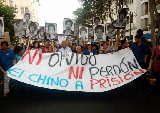 Marcha en contra del indulto a Fujimori