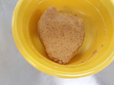 Formulación F2, harina de trigo y harina de yacón en una proporción (70:30) respectivamente.