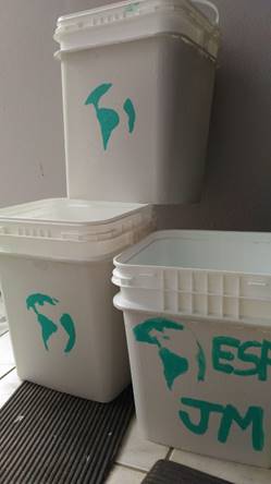 Composteira confeccionada pelos membros do ESF