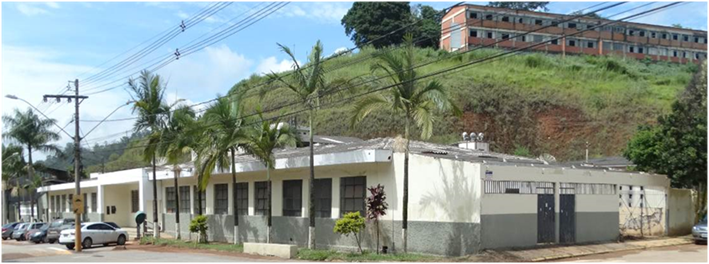 Vista da UEMG e do presídio de João Monlevade.