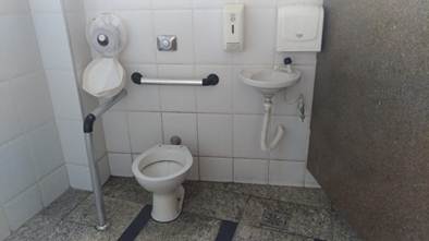 Aparelhos Sanit&aacute;rios Existentes na UNIPAC/Te&oacute;filo Otoni-MG
