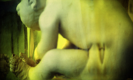 "Patolog&iacute;as". Serie Ser, tiempo, espacio. (2003) Fotograf&iacute;a a color. Fuji Sensia film ASA 100