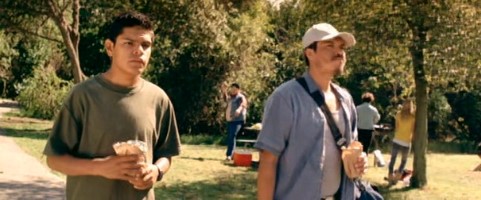 Fotograma de Los bastardos (2008) de Amat Escalante