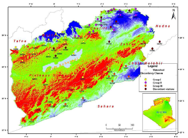 Land cover of the Usumacinta (a), Grijalva (b), Coatzacoalcos (c), Papaloapan (d), and P&aacute;nuco (e) basins. Green dots represents river gauges containing the observed flow data used for calibration.