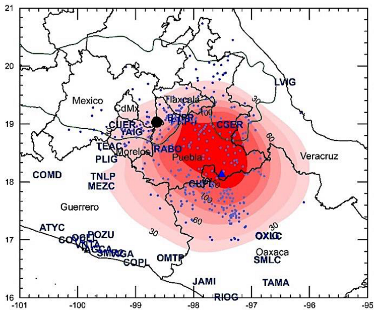 a) PGA contours in cm/s2 for 1999 (top) and b) 2017
							(bottom) earthquakes and municipalities that received funds for
							reconstruction from FONDEN.