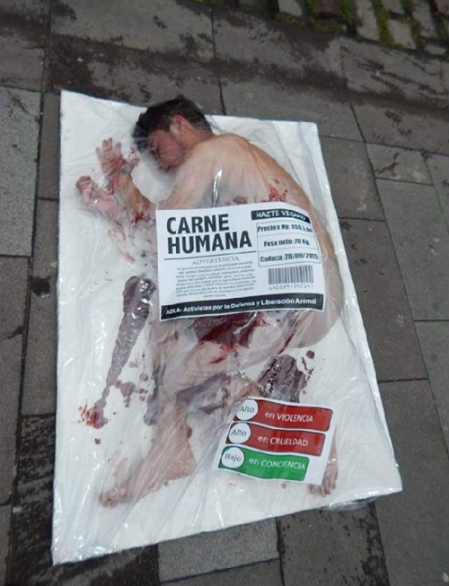 Bandejas de carne humana (2014)