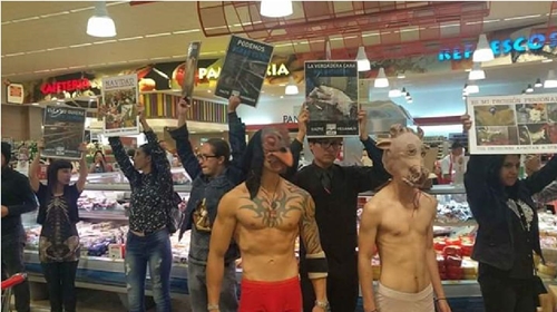 Irrupci&oacute;n en el Megamaxi (2015)