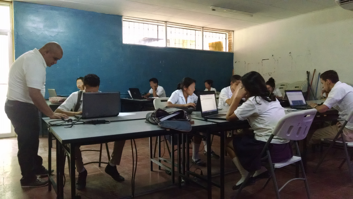 Laboratorio de informática del colegio A