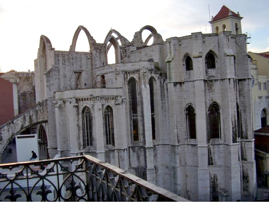Ruínas do Convento do Carmo