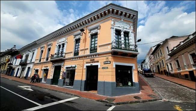 Edificaci�n donde vivi� la Dra. Mar�a Z��iga en su etapa universitaria