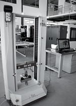 M&aacute;quina universal de ensayos Metrotec 50kN.