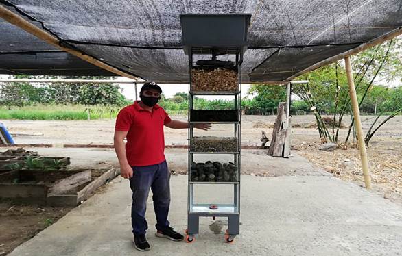 C&aacute;lculo del caudal y TRH en el lombrifiltro terminado