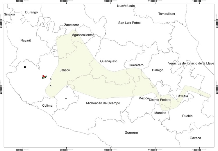 Distribuci&oacute;n geogr&aacute;fica de Crotalus polystictus en M&eacute;xico. Los c&iacute;rculos son los nuevos registros para el APFFSQ (pol&iacute;gono en color verde). Las cruces representan: 1) Zacoalco de Torres, 2) Mazamitla, 3) Tapalpa y 4) San Francisco. El cuadrado representa la zona de monta&ntilde;a de la costa norte de Jalisco.