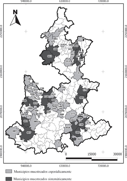 Municipios del estado de Puebla, con estudios sistem&aacute;ticos a mediano plazo y municipios con estudios espor&aacute;dicos, entre los que se encuentra Tepexco (168) (Jim&eacute;nez-Garc&iacute;a et al., 2013). Los n&uacute;meros corresponden a las claves oficiales de los municipios.
