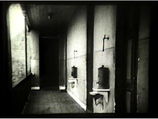 Corredor interno da Escola Normal de Ponta Grossa