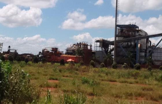 Município de Capinópolis (MG):
abandono da agroindústria canavieira Vale do Paranaíba (2016).