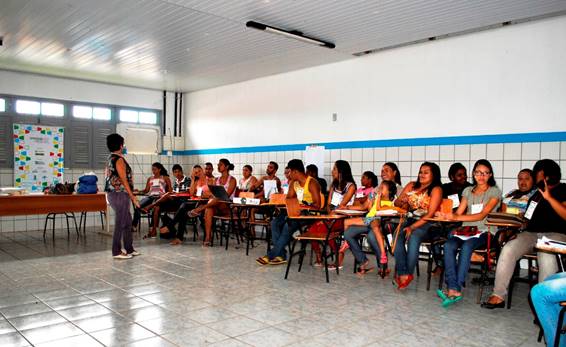 In&iacute;cio da oficina do Conhecimento com a turma da sede
