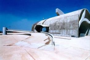 Palmas: Memorial Coluna Prestes em construo em 1999 e com “Cavaleiro da Luz” em 2010