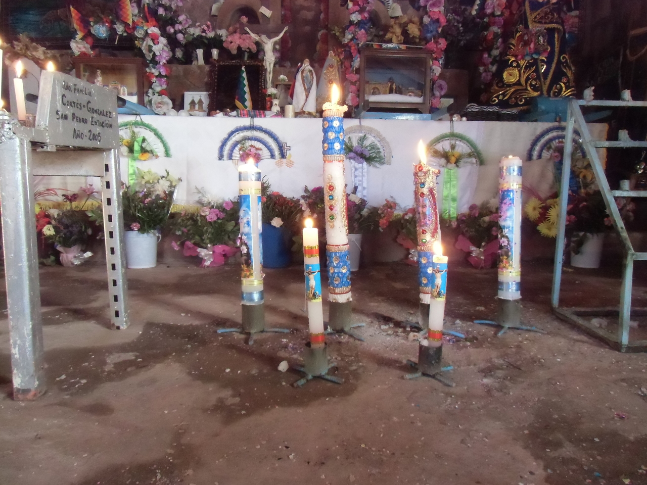 Vista del altar de la iglesia grande de San Pedro Estación. Fotografía de Carolina Odone.