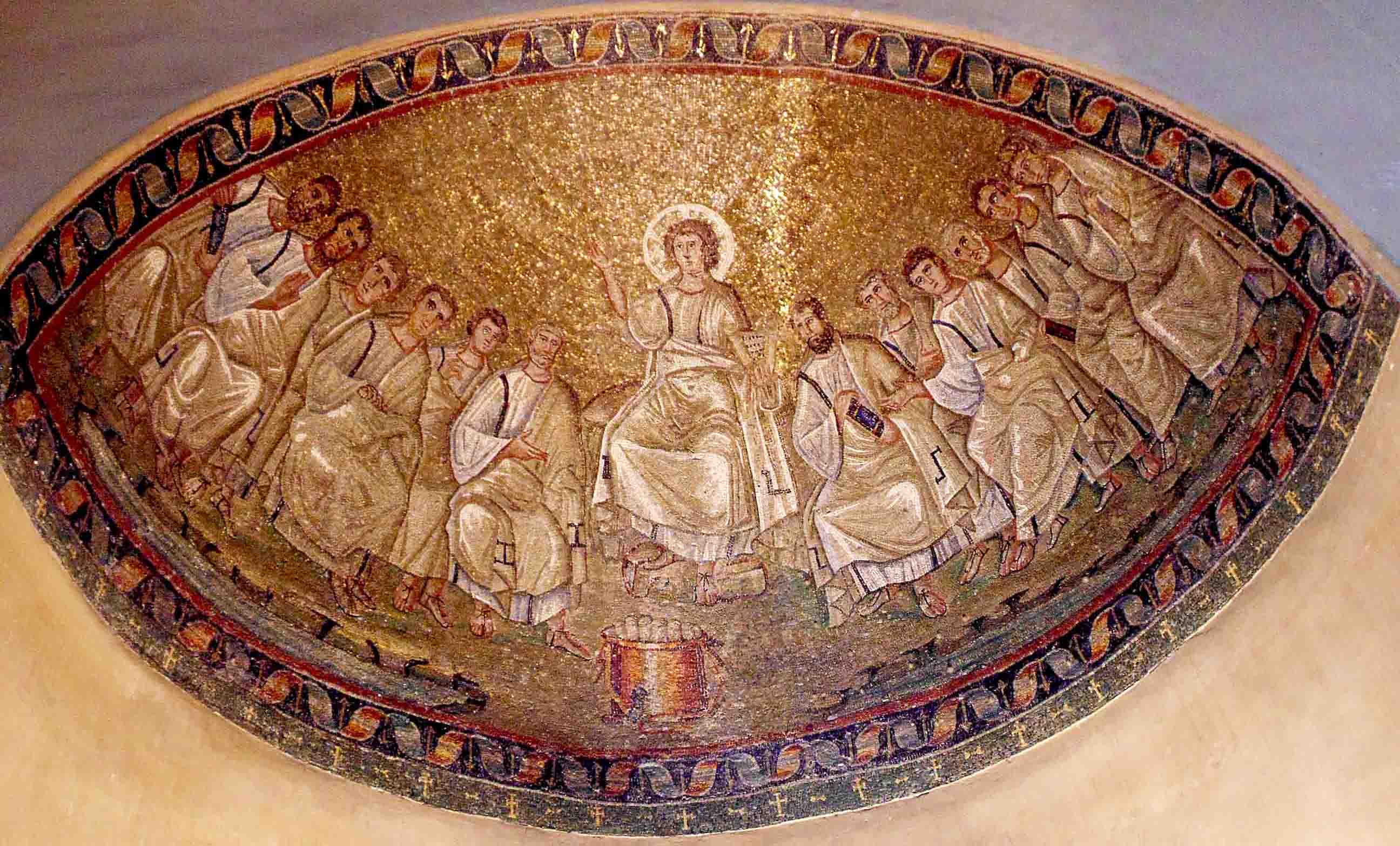 Colégio Apostólico com rolos e scrinium – mosaico – final do século IV – Capela de Santo Aquilino – Basílica de São Lourenço – Milão. Foto própria.