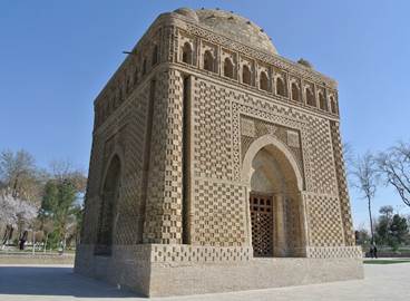 Mausoleo de Ismael Samaní. Fotografía de Shekoufeh Mohammadi
								Shirmahaleh, marzo de 2018
